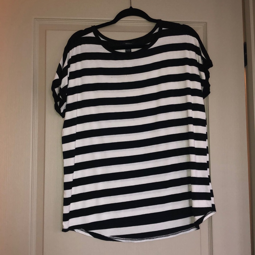 Black and white striped short sleeve